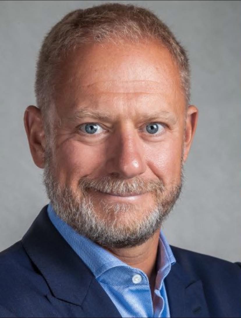 Merci à Christophe Clavé pour cet éclairage sur l’appauvrissement de la langue et la ruine de la pensée 🙌

"La disparition progressive des temps (subjonctif, passé simple, imparfait, formes composées du futur, participe passé…) donne lieu à une pensée au présent, limitée à