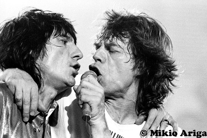 Mick Jagger &amp; Ronnie Wood
Tokyo 1995

この感じ！細かいことですがこの日ロニーは髪の毛全然立ててなかった。そういう意味でレアカット（笑）I Know it's only~🎵