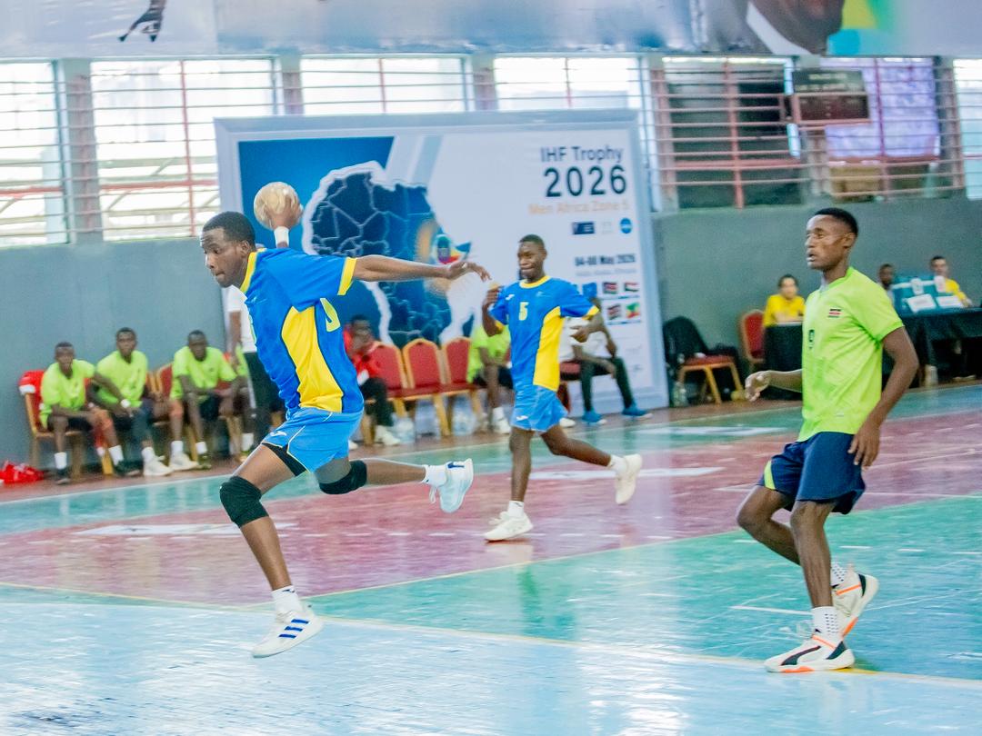 FerwahandRwanda's tweet photo. It's another victory in Addis Ababa, Our Junior Handball team is now qualified for the Final

1/2

U-20

FT

#Rwanda 🇷🇼 41-33 🇰🇪 #Kenya

#RwandaHandball
#IHFTrophy/Zone 5

Let's Go Rwanda 🇷🇼🇷🇼🇷🇼 https://t.co/8cvAIx674m