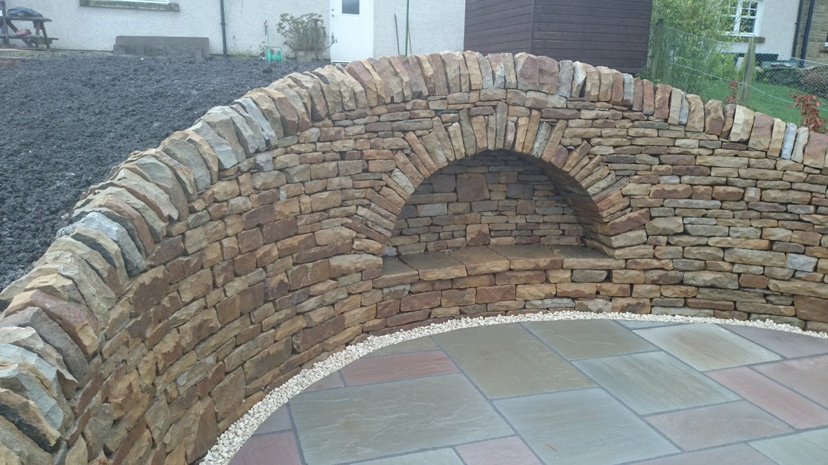 JasonScotBills's tweet photo. Some dry stone walling jobs in Perth and Kinross in Scotland.
#landscapegarden #gardendesign #drystone #stone
https://t.co/fKHvpOdJSk https://t.co/Mql25TJCYF