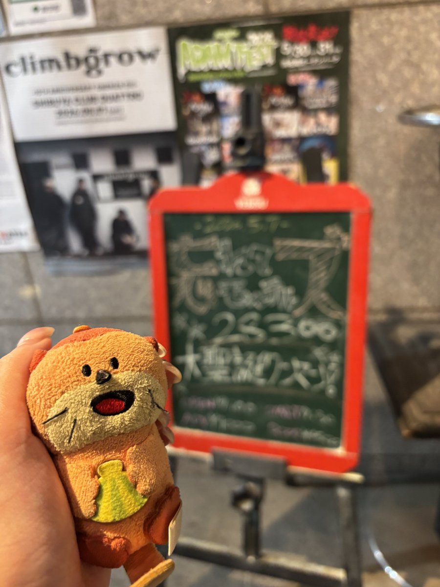 ironbeadz's tweet photo. 忘れてモーテルズ最高だったしホットドッグもうまかったし素晴らしい夜　まーーじでよかった https://t.co/IDzWnMfJ5U