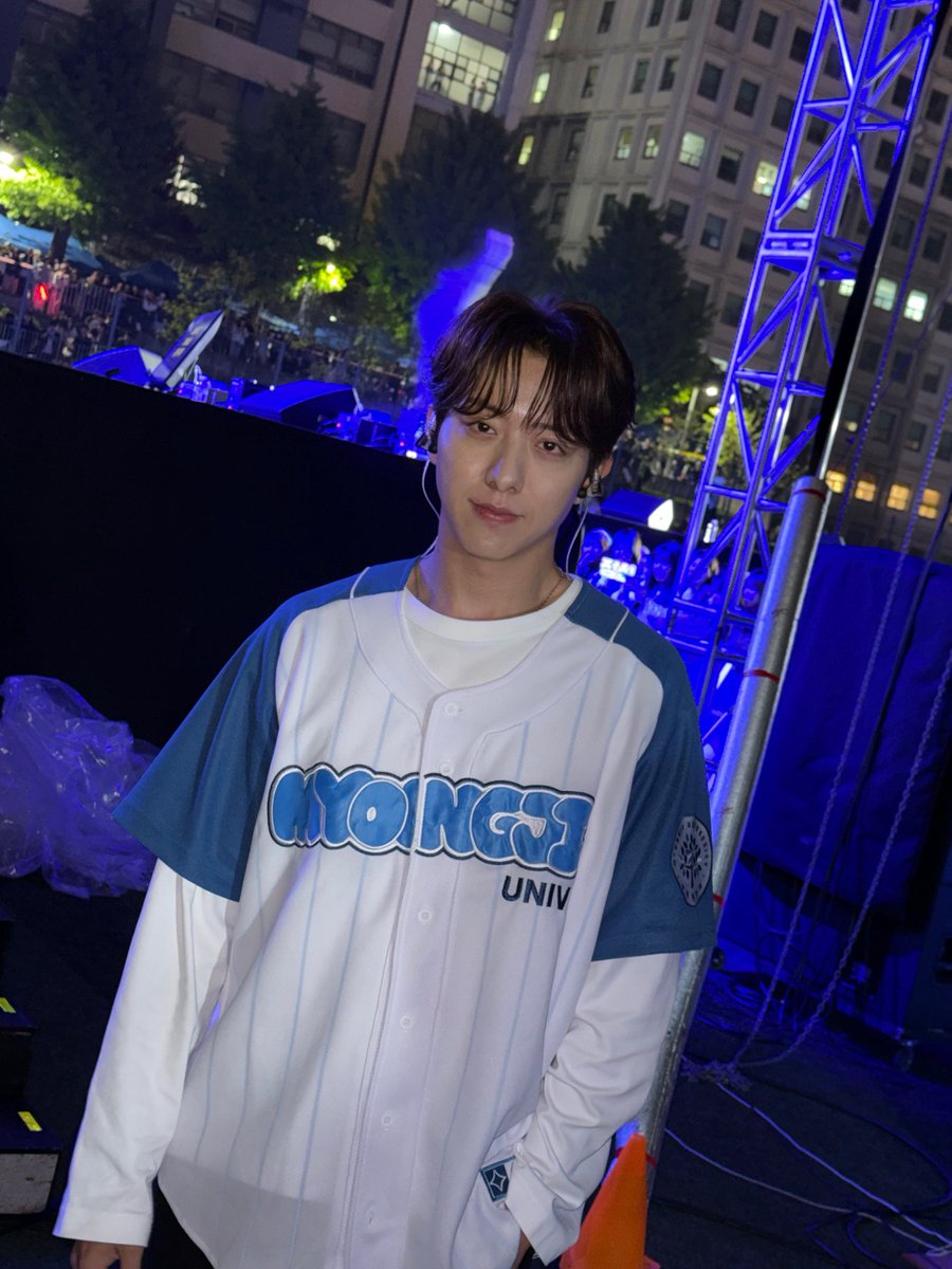 カッコよすぎて声出た🫨🤦🏻‍♀️ジョンシンさんリアル王子様や、、🧎🏻‍♀️‍➡️🧎🏻‍♀️‍➡️🧎🏻‍♀️‍➡️
#CNBLUE #이정신