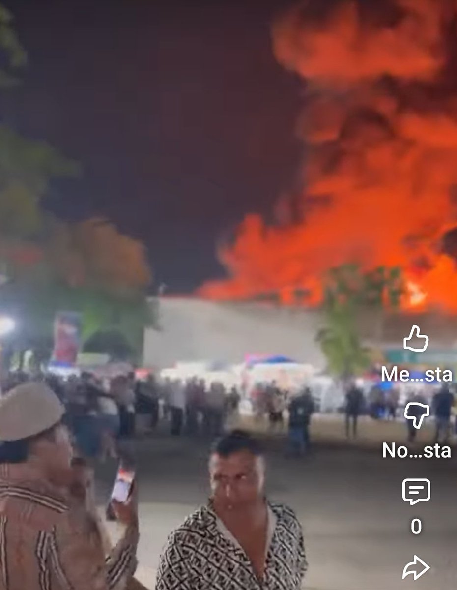 #DeÚltimaHora
Tragedia en la feria de Tabasco 
#Video impresionante 
youtube.com/shorts/qOS8hTJ…