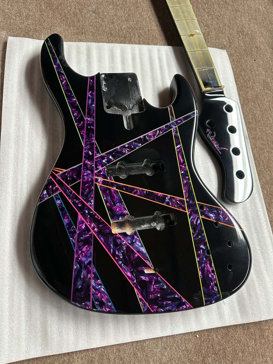 Wood Custom Guitars (@woodcustom_ueda) / Posts / X