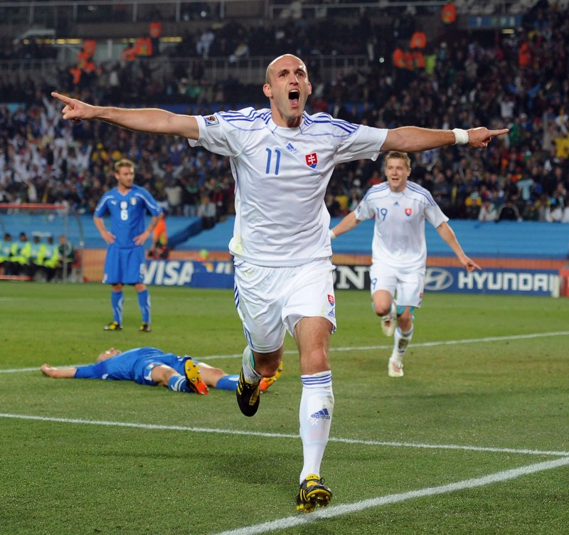 calcioromantico's tweet photo. forgotten world cup baller of the day:
Robert Vittek 🇸🇰 https://t.co/6N822z2CGa