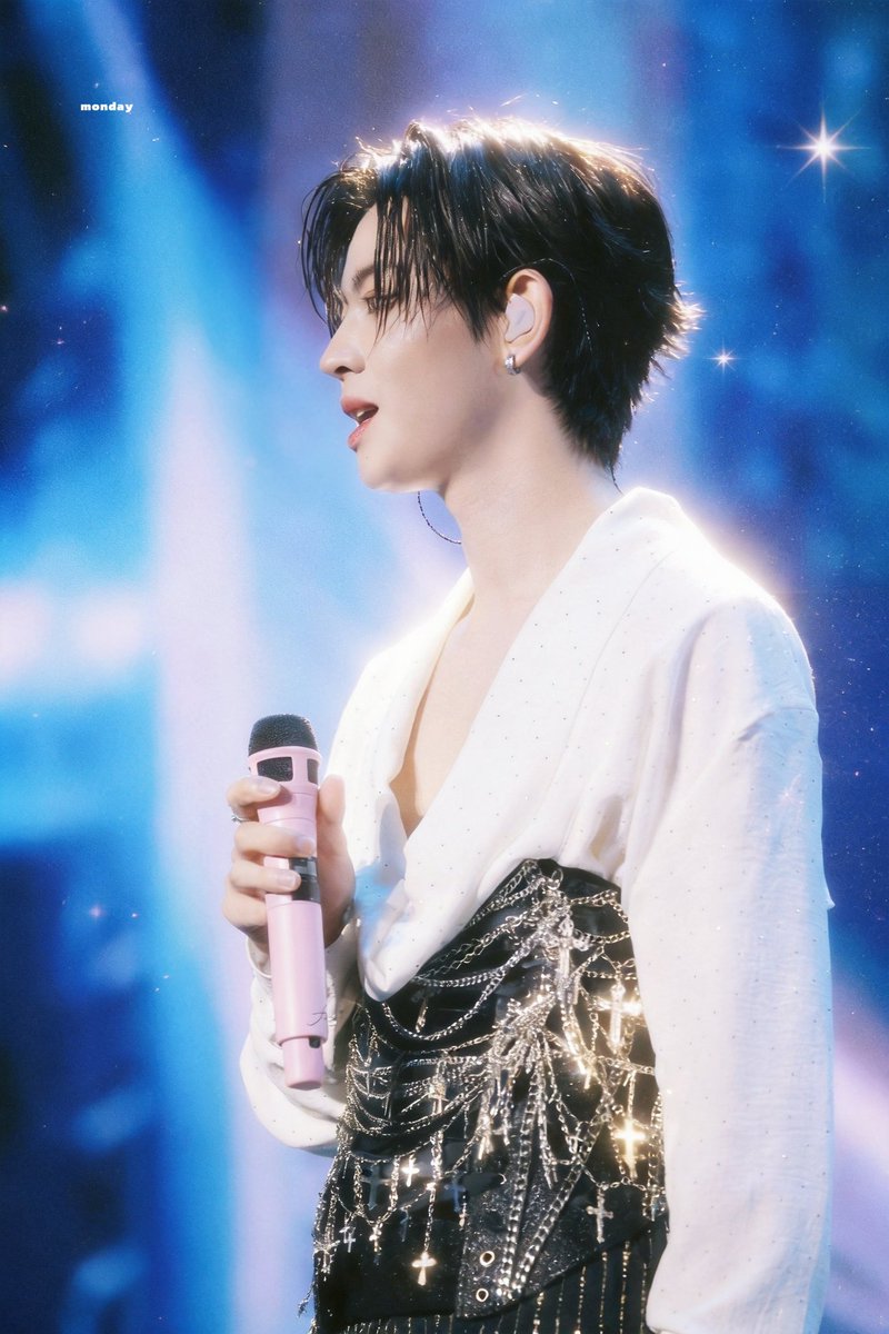 these photos are actual proof that he’s an angel