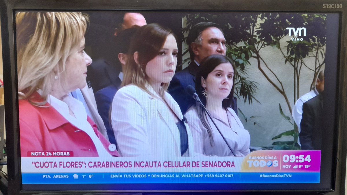 Matata2000's tweet photo. @mauricioronaldo @Cami_FloresO Por que ya no tiene celu https://t.co/1vkZvcClwu