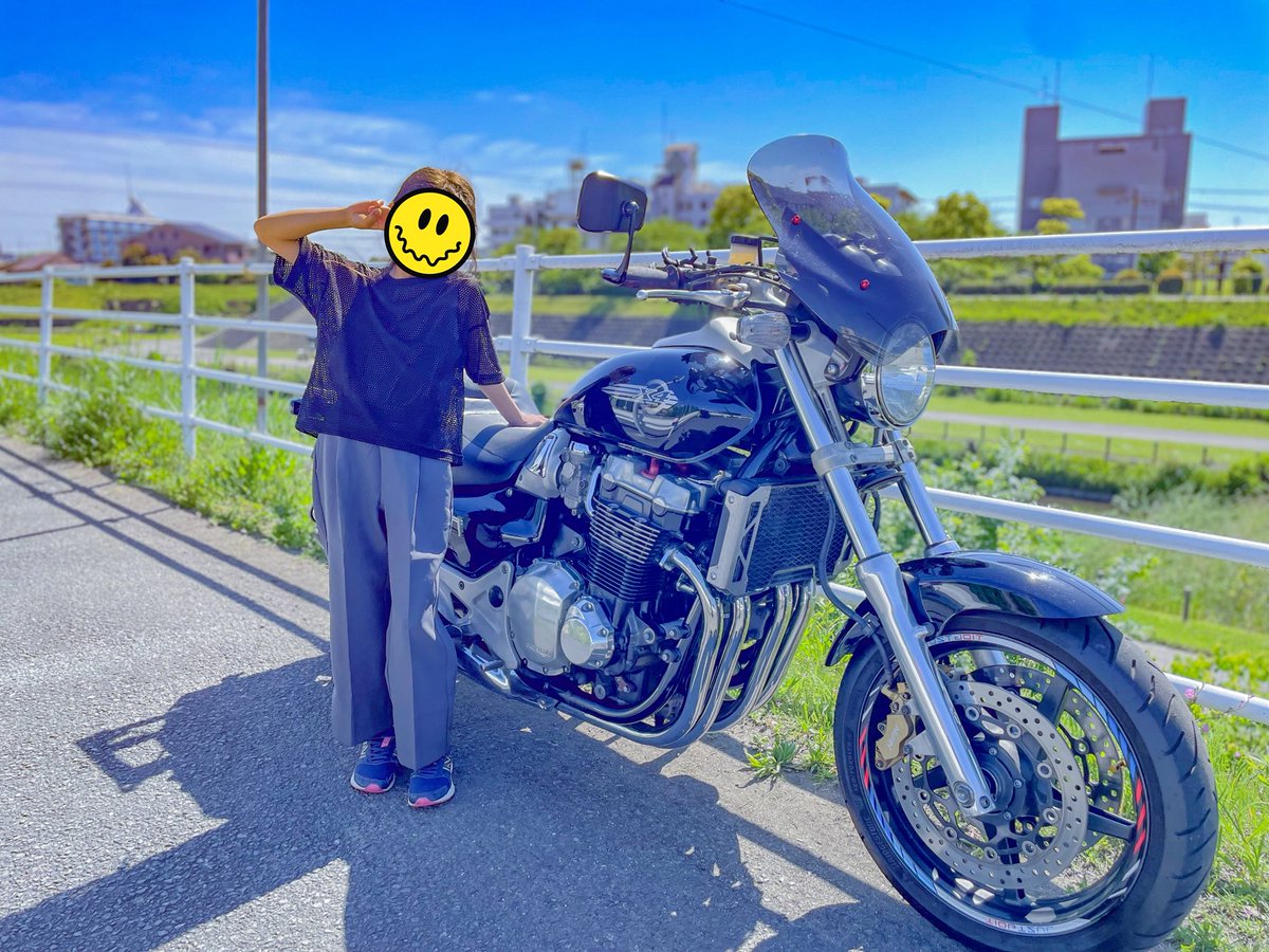 hypocriteegoist's tweet photo. 毎年恒例の鯉のぼり
…のハズが、設備の老朽化でGW前に撤去したそうで
残念だけど、個人でやってるらしいから色々事情はあるんでしょう

てか、長女が去年と比べて1年でメチャ大きくなったのにビックリ

何歳まで付き合ってくれるかな… https://t.co/Zgms9sNzSv