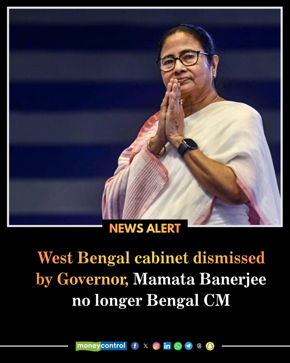 moneycontrolcom's tweet photo. #NewsAlert | West Bengal Governor RN Ravi has dismissed the cabinet, and Mamata Banerjee is no longer serving as the Chief Minister of the state.

#WestBengal #MamataBanerjee https://t.co/gdkKHLqwbJ