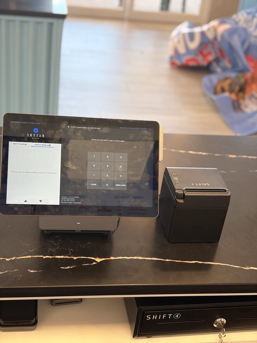 AMohammedShift4's tweet photo. Burgers with a view 🍔🏔️

Boardwalk Burgers inside Mountain View Resort is now powered by @SkyTabPOS from @Shift4 — bringing fast, seamless checkouts to your burger cravings.

The perfect stop after a day of relaxing in the springs or exploring the mountains. https://t.co/uWDN7byQmU