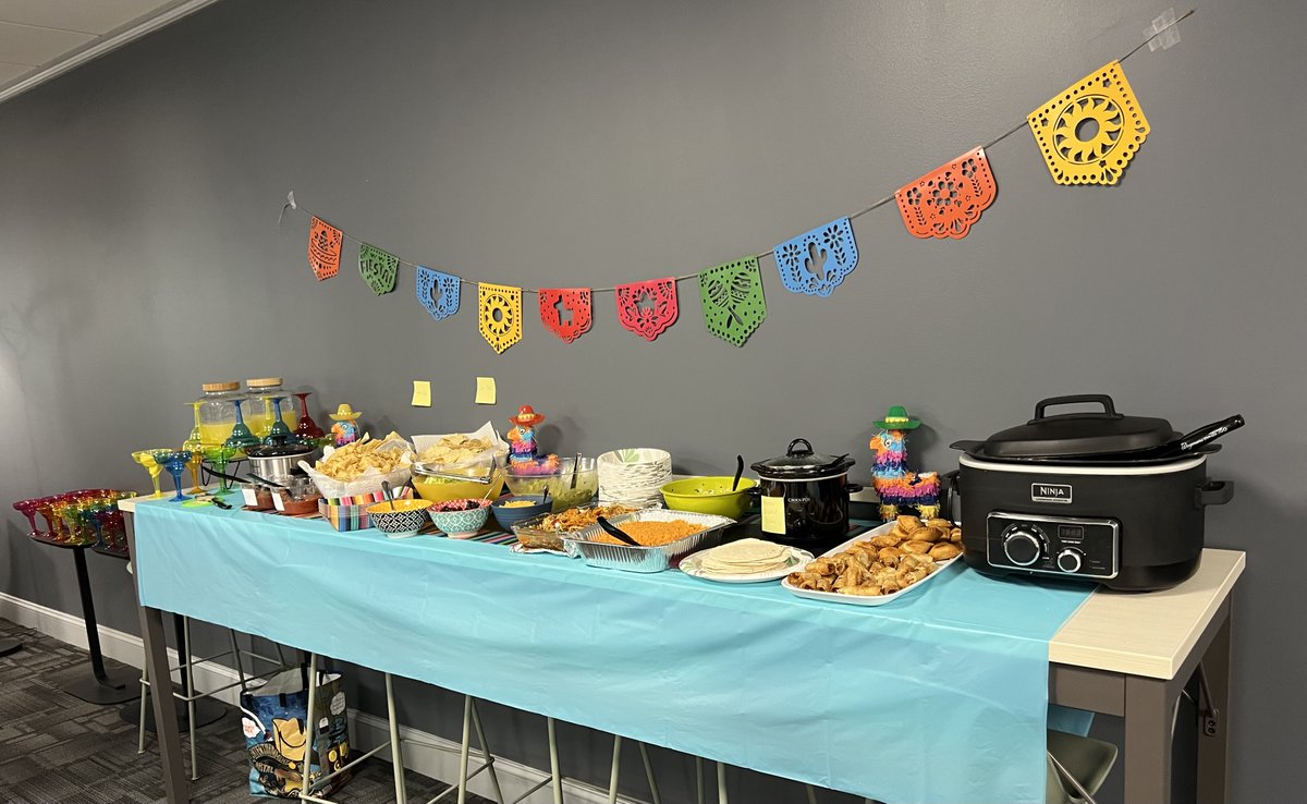 AcadiaInsurance's tweet photo. Syracuse understood the Cinco de Mayo assignment — food, connection, and team bonding, with non-alcoholic margaritas keeping things festive for all. 🌮 Reflecting the kind of culture we’re continuing to build across Acadia — grounded in connection and shared experiences. https://t.co/mFe7rHydJr