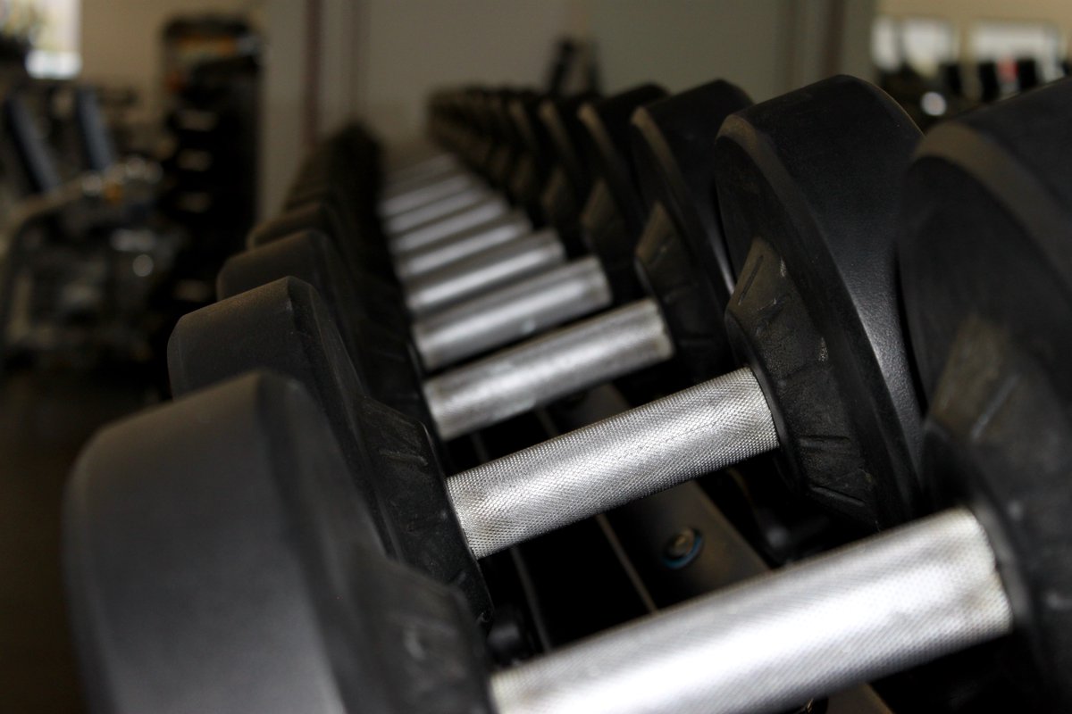 TennisAlpha's tweet photo. 💪 MAKE FITNESS A PRIORITY 💪
Your future self will thank you for every workout you complete at Alpha Fitness Gym! 🔥🏋️♂️
#FitnessMotivation #AlphaFitnessGym #HealthyLiving #TrainHard #WorkoutTime https://t.co/ROBaE4LfwM