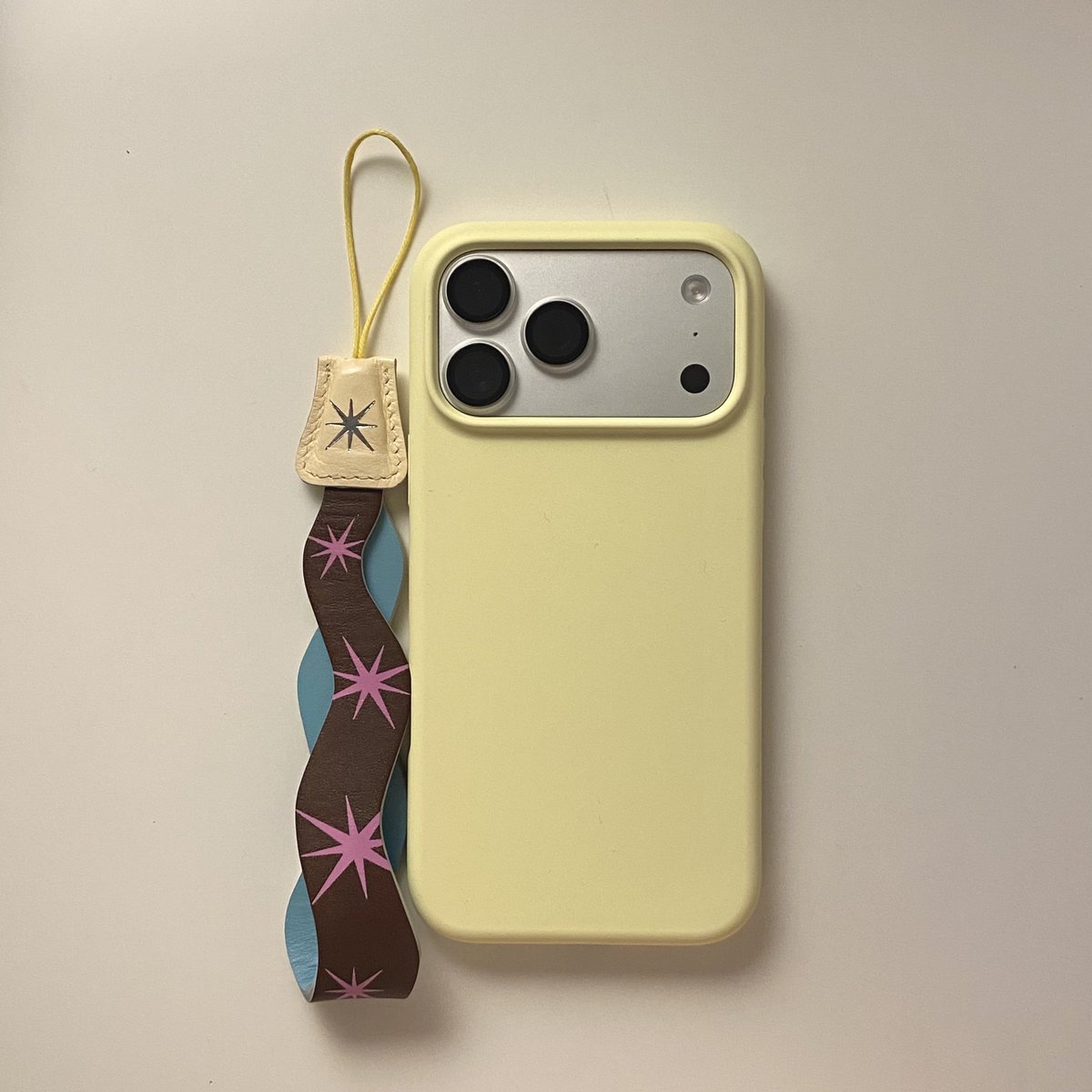 daisy bloom tweet media