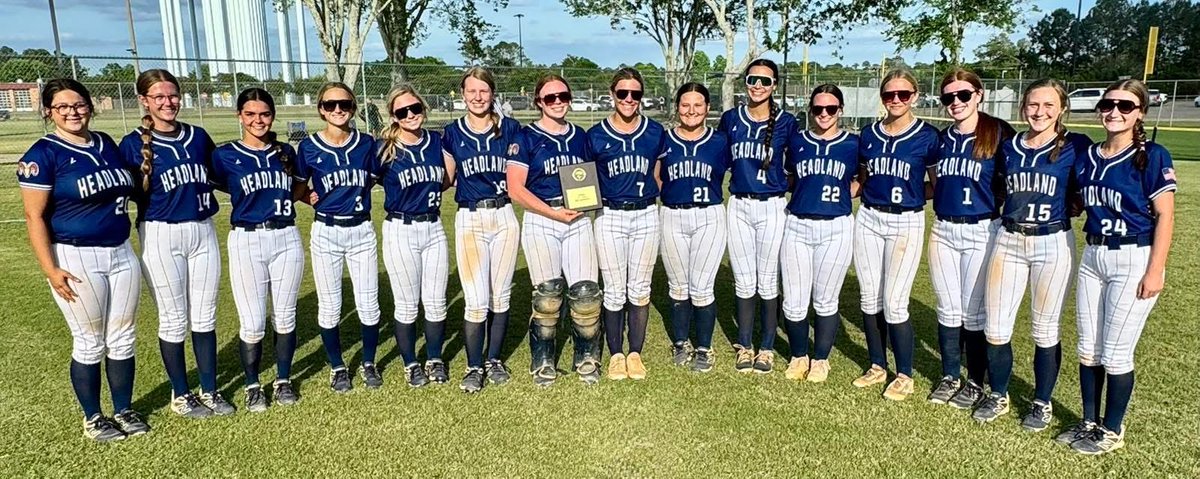 KynleeWatkins14's tweet photo. I was able to help my team finish Runner Up in our area and secure a trip to Regionals in Gulf shores. So excited to get to back there again and for another opportunity to play with my teammates. Stats during my 2 games pitched 
2-0
10 IP
10k
4H
0 ER 
2BB. https://t.co/rZJAH5bxWB