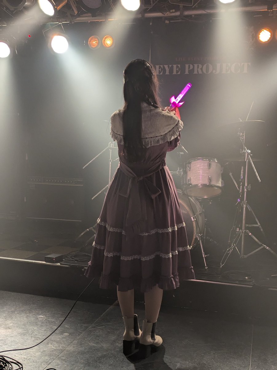 horihide0107's tweet photo. 鶴見GIGS✨
今日は楽しい宝石箱❓
いや、次に何が飛び出すかわからない“びっくり箱”だったかも😆

そんなステージの中でも、やっぱり一番輝いていたのはあんちゃんでした🎶💖

#ホワイトヴェール
#杏菜
#鶴見GIGS
#EYEPROJECT https://t.co/m8Zgk2Omcz