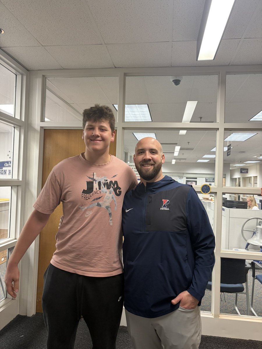 otto_grill's tweet photo. Thanks to @Coach_Wils from @PennFB for stopping by school today. Appreciate the conversation and continuing to build relationships 

#FightOnPenn

@PennFBrecruit 
@RollHudFootball 
@CoachChad_T3 https://t.co/K9QkmZZ11i