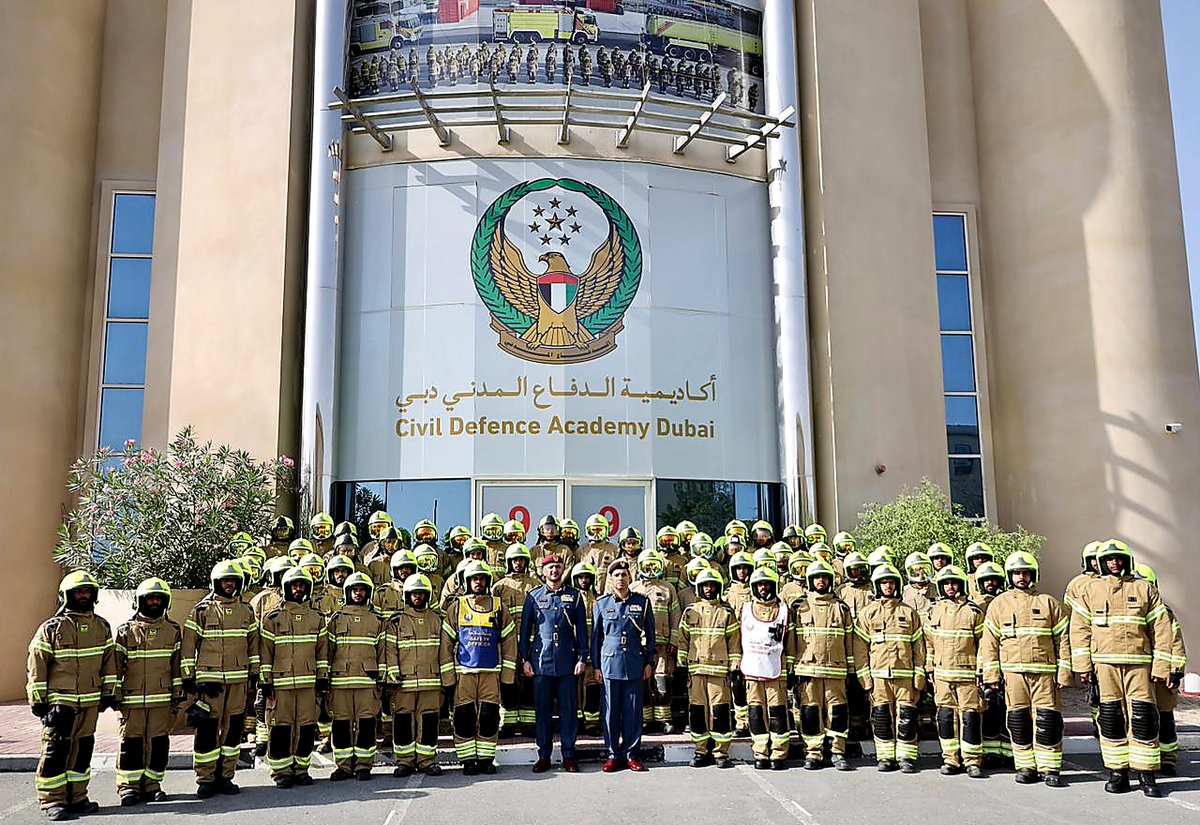 DXBMediaOffice's tweet photo. القيادة العامة للدفاع المدني - دبي تحتفي بتخريج 70 منتسباً من الدورة التأسيسية للإطفاء رقم (47)، بحضور اللواء جمال بن عاضد المهيري، نائب القائد العام للدفاع المدني – دبي، وذلك في مقر أكاديمية الدفاع المدني، وتم خلال الحفل تكريم الأوائل من منتسبي الدفعة. https://t.co/NgalTh9xIo