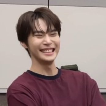 융이.. tweet media