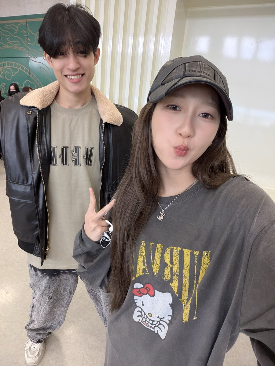 MY TWO BIASES TOGETHER RAHHHHHHHH