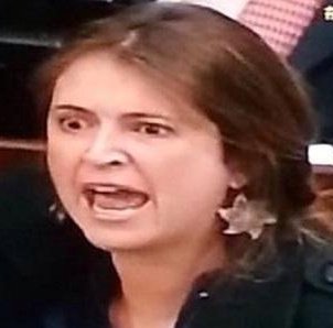 ElYeisondias's tweet photo. @PalomaValenciaL Cuánto ensayará esta malparipa para hacer esos gestos de "buenagente", se le copió a la mula cabal
#Comemocos #Mentirosa #Fantoche https://t.co/z164QPFlJw