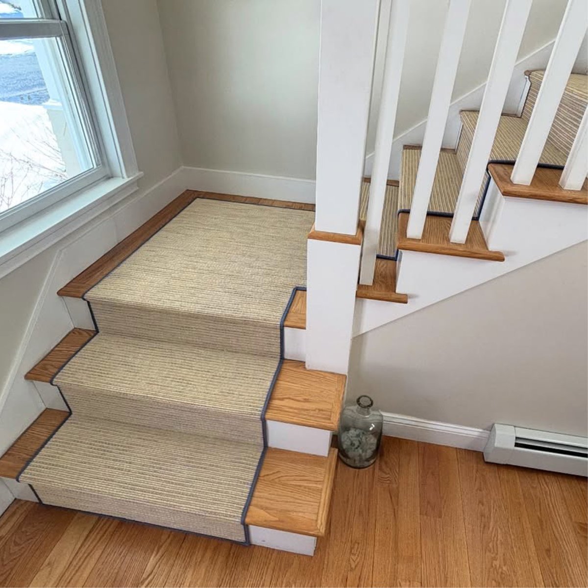 Couristan's tweet photo. Neutral carpet…but make it a statement! Our high-performance flatweave Ginger Island design in Bronze brings the durability you want for a busy staircase, while the cotton binding creates a bold frame that instantly elevates the look.⁠  https://t.co/2Py8ikH8Ai  ⁠#couristan https://t.co/U8bsFrstWn