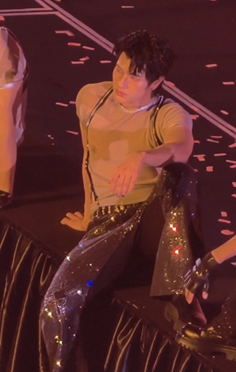 mุก (묵묵) ft.final crisis tweet media