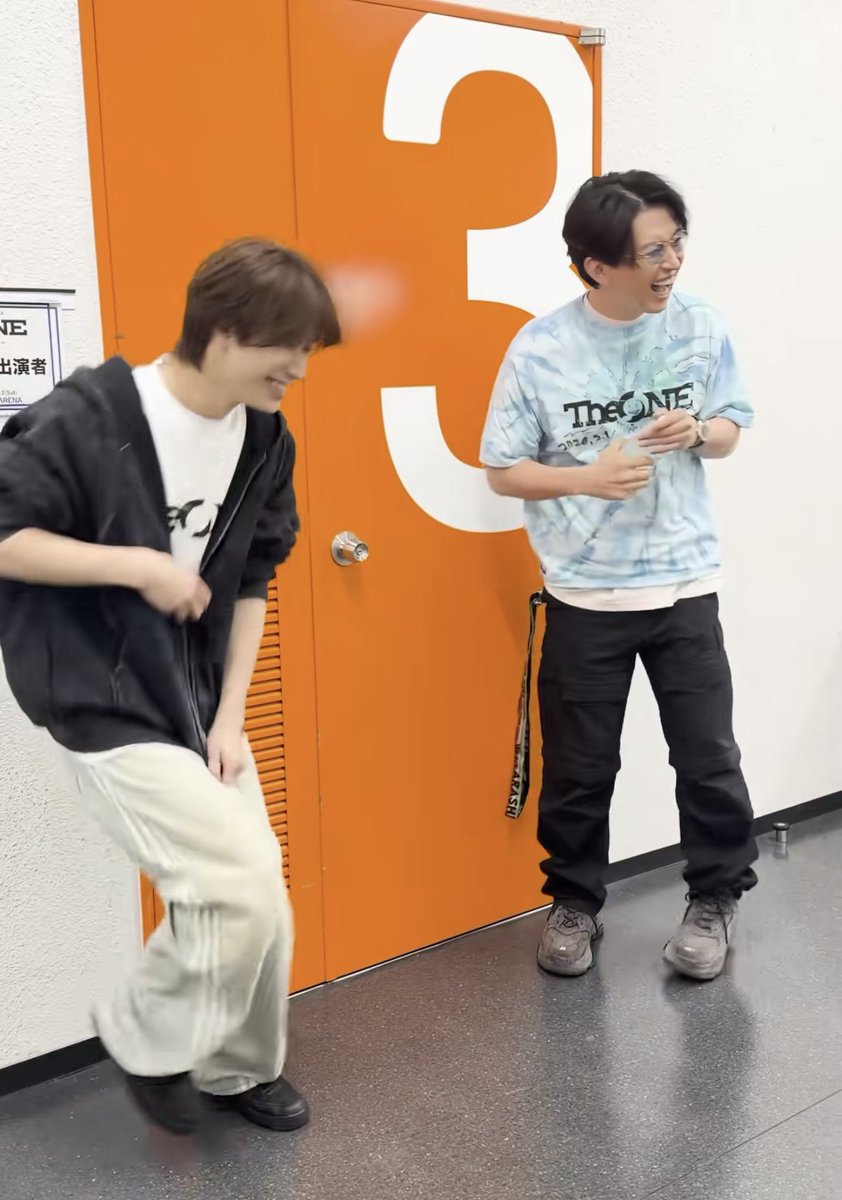 onegaiicecream's tweet photo. 初めてレベルで見る動いてる大倉さん✖︎斗亜😭😭😭😭😭命日😭わたしのためですか😭😭😭(ちがいます)何でこんなに笑ってるのか知りたい😮斗亜ちょこまかしててかわいいWWWWWWWWWきゅーあぐ🤍 https://t.co/VlYZUubtki