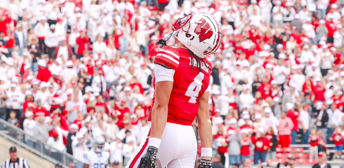AkeONeal's tweet photo. After a great conversation with @CoachAC3, I am blessed to receive an offer from @BadgerFootball! #AGTG

@argylegridiron @SkysTheLimitWR @CoachCaleNanny @TXCoachGregory @toddrodgers13 @dctf @samspiegs @GPowersScout @BenjaminGolan https://t.co/MN0SGxNo5f