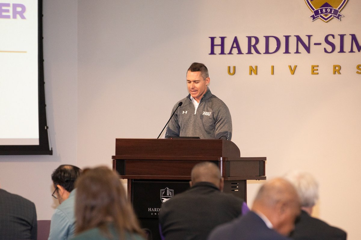 Hardin-Simmons University tweet media