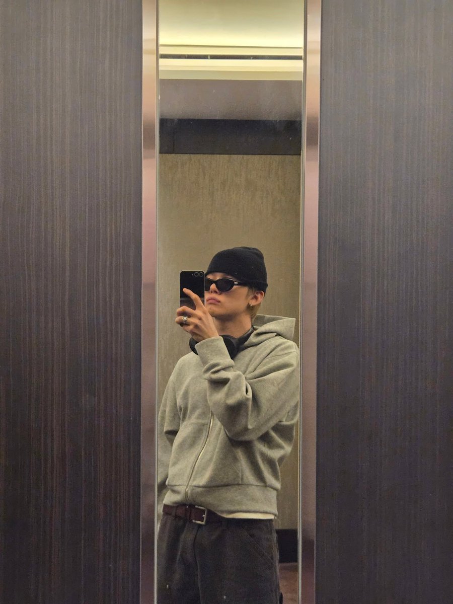 260507] #yeonjun (@.yawnzzn) instagram “🧡💚”