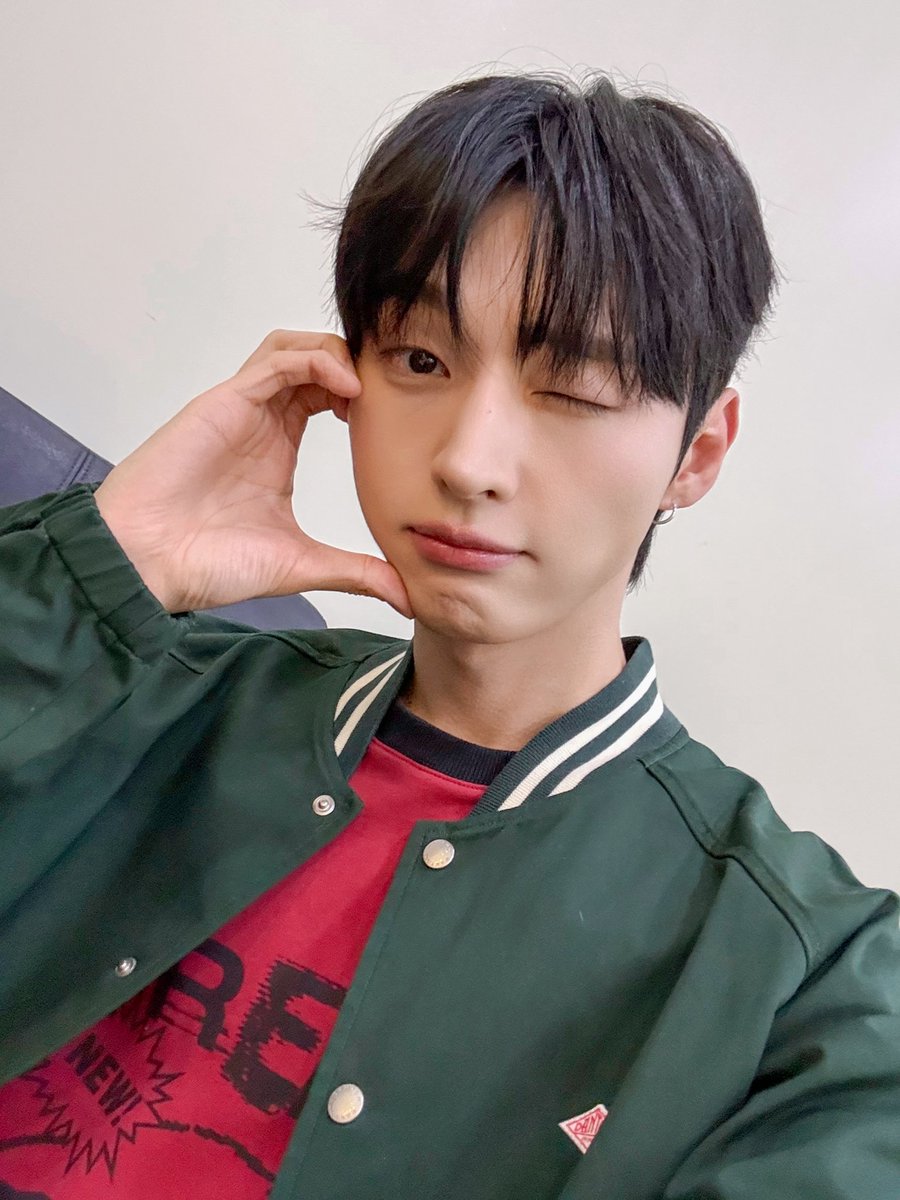 윤지성 (Yoon Jisung) Official tweet media