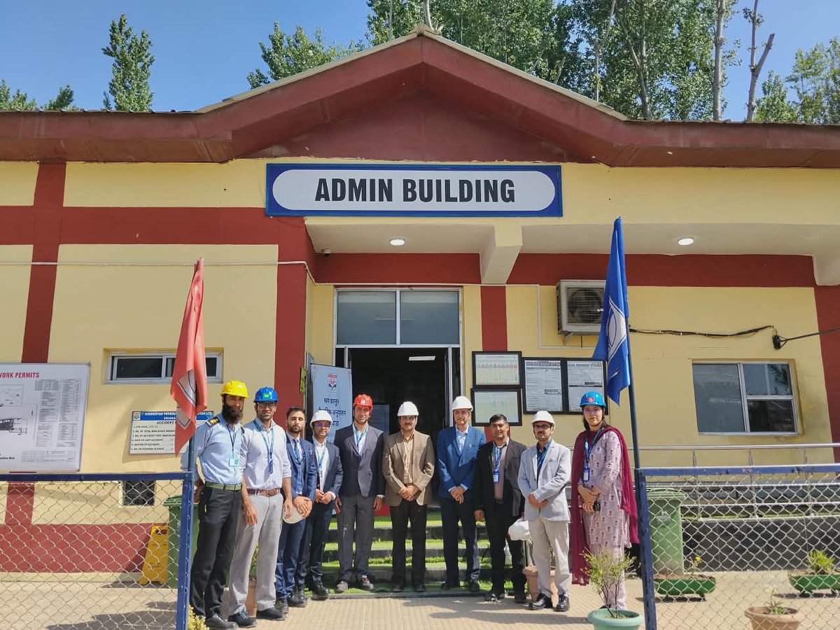 HPCL Director–HR Shri KS Shetty visited Srinagar New IRD, planted a tree reaffirming HPCL’s commitment to sustainability, reviewed the installation &amp; shared insights on future initiatives. He appreciated the young workforce for their dedication to operational excellence &amp; safety.