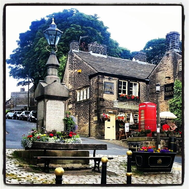 Britain's Lost & Living Pubs tweet media