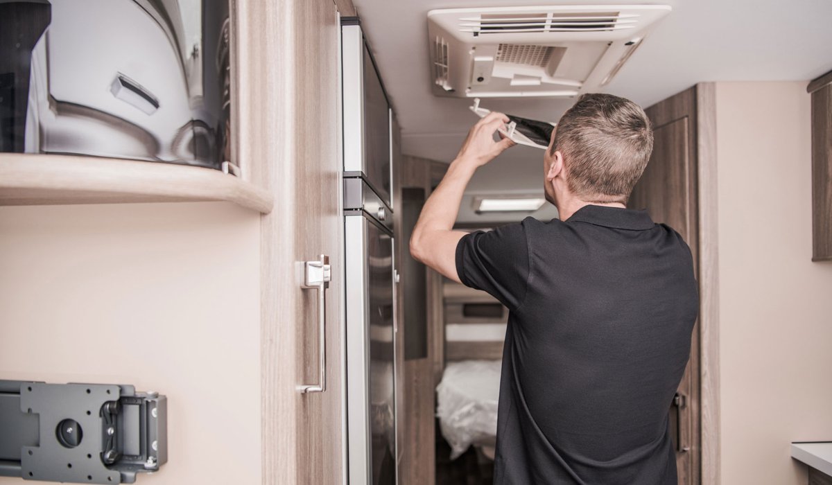 MicroAirInc's tweet photo. RV AC acting up? Before calling a tech, check the basics first. From warm air and tripped breakers to leaks, many common RV AC problems have simple fixes. Stay cool and keep the trip rolling. 🚐❄️

https://t.co/6spsNDgfBV

#RVLife #RVLiving #RVTips https://t.co/0SUYTkth6R