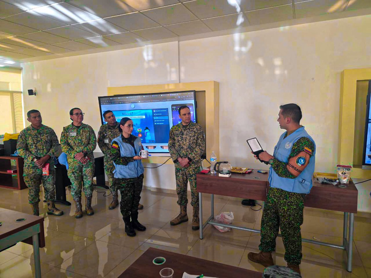 Comando de Personal del Ejército Nacional tweet media