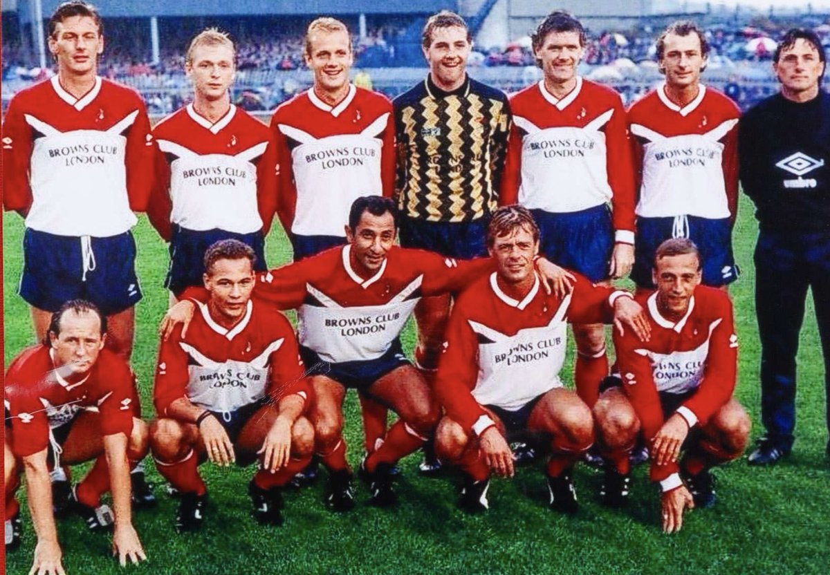 Old Days Football tweet media