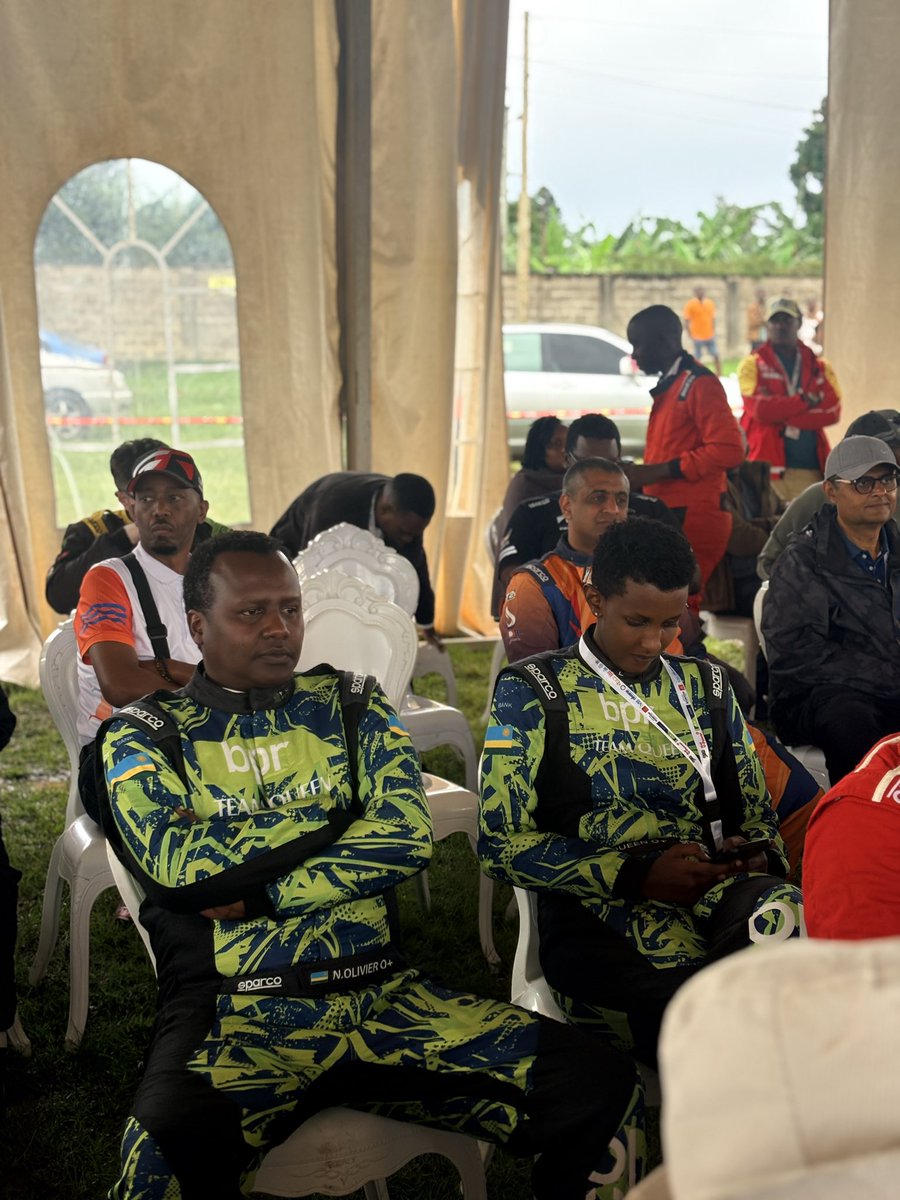 kcbbankug's tweet photo. The KCB Sponsored rally drivers including Oscar Ntambi, Mike Mukula Jr, Nikhil Sachania, Karan Patel, Queen Kalimpinya, and Nasser Mutebi are representing at the event.

@FRT_rally @MRTUganda @KalimpinyaQueen @Niksachania @nashrallyteam 

#FeelTheRoar
#ForPeopleForBetter https://t.co/TYJNEyuWqB