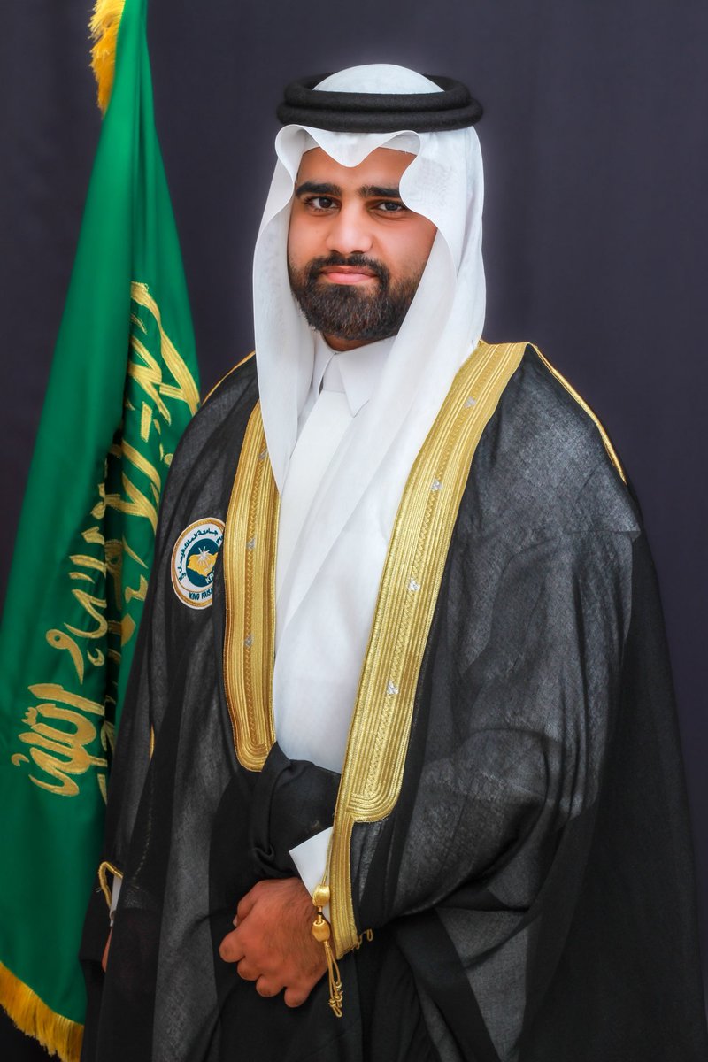 7t1k5's tweet photo. الحمدلله حتى يبلغ الحمد منتهاه

بفضل الله تخرجت من جامعة الملك فيصل كلية الصيدلة الإكلينيكية بتخصص دكتور صيدلي
كما تخرجت من الجامعة السعودية الإلكترونية في دبلوم اللوجستيات وسلاسل الإمداد

(دبل خريج)🫡
اللهم اجعلها بداية خير ونفع، والقادم أجمل بإذن الله
#KFUGRAD47 
#خريجنا_كفو47 https://t.co/lfXAmCrvkO