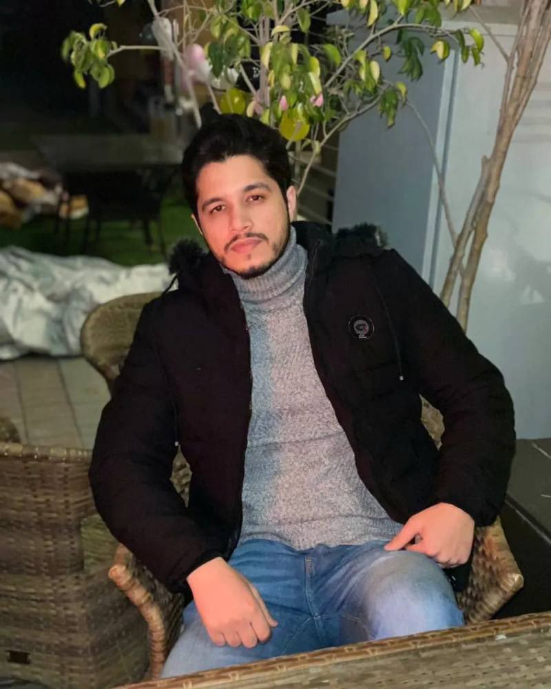 Zeeshan Owais 🇵🇰 tweet media