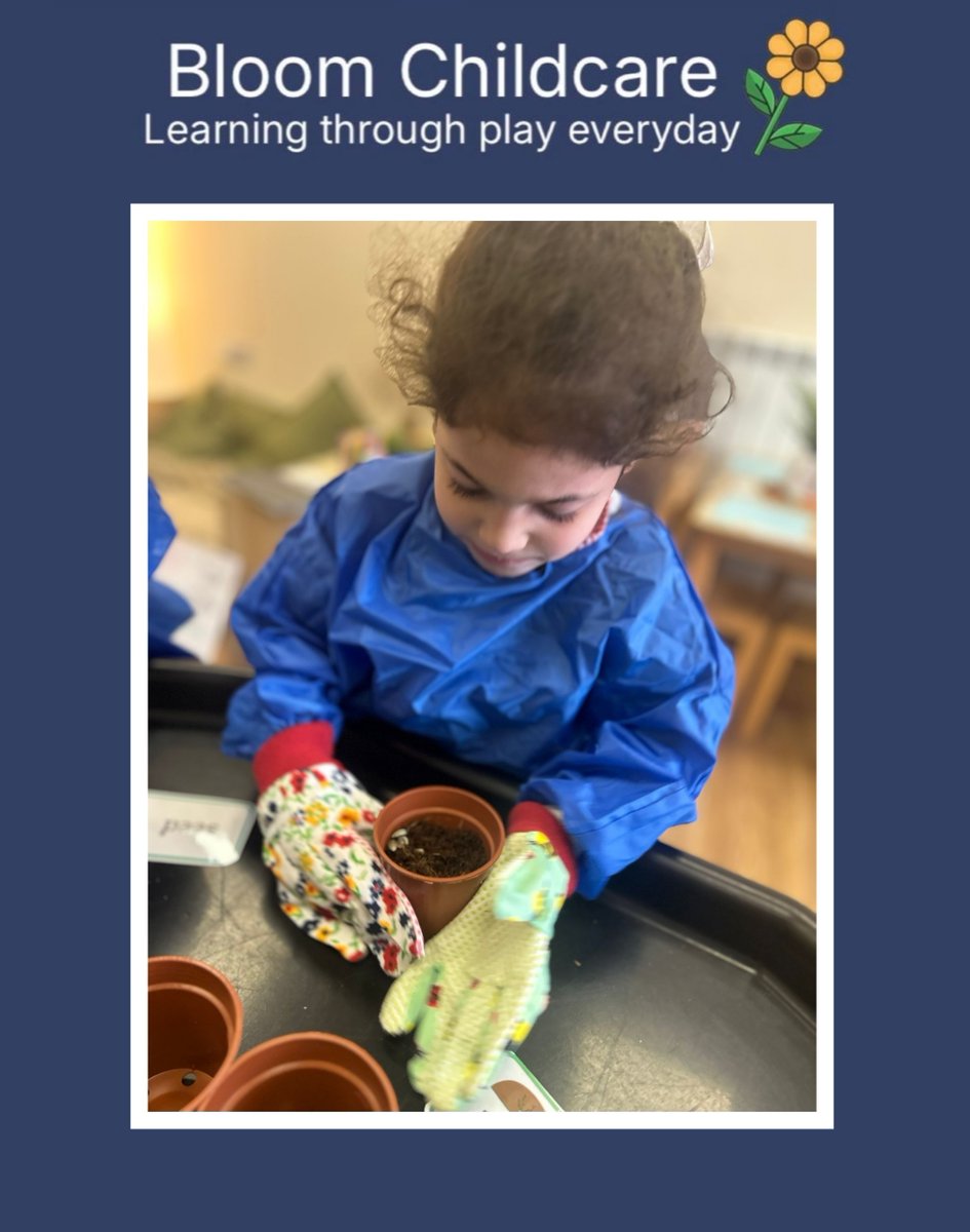 BloomCCFun's tweet photo. Our Tuebrook children explored Jack and the Beanstalk 🌱📚 through a fun planting activity! They learnt what plants need to grow while developing counting, language &amp; fine motor skills through hands-on play and storytelling ✨ #LearningThroughPlay #EarlyYears https://t.co/hwNqqN1BRI