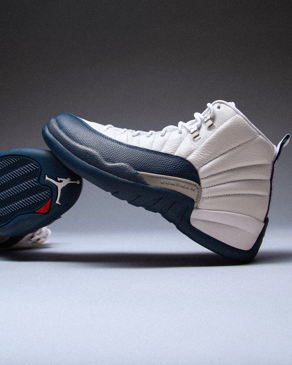 SOLELINKS's tweet photo. Ad: Air Jordan 12 Retro ‘French Blue’ restocked at $104.99 + FREE shipping => https://t.co/LYSCmSXlNK

*try apple pay at checkout if getting shipping errors https://t.co/1tw0jB612f