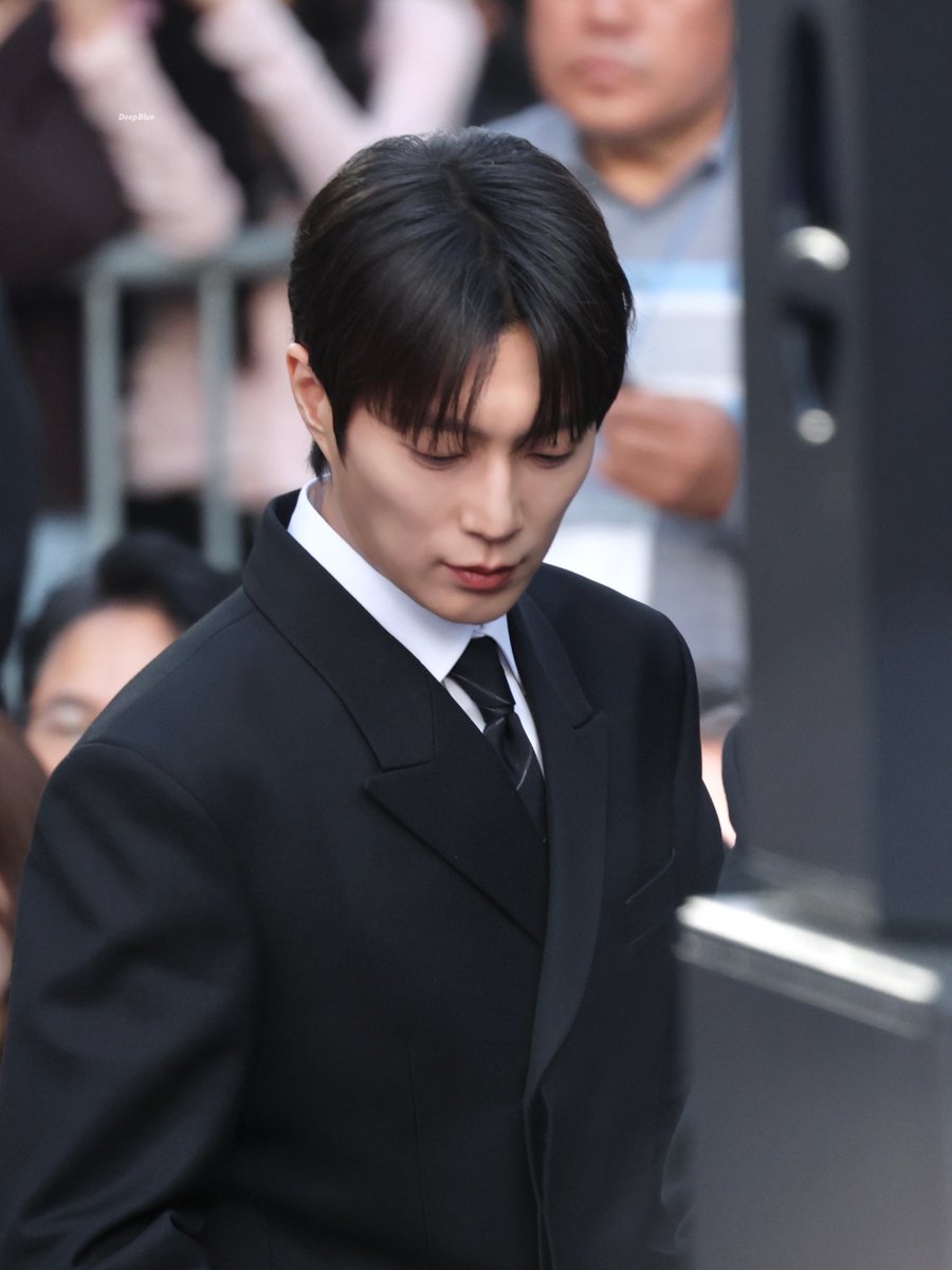𝘿𝙚𝙚𝙥 𝘽𝙡𝙪𝙚 tweet media
