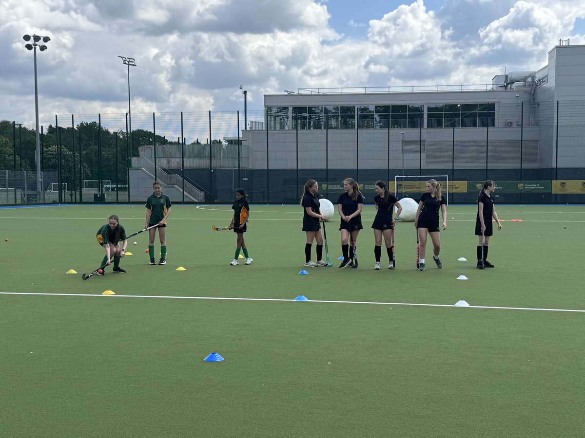 SGS_PE's tweet photo. Our talented hockey players accessed a brilliant opportunity today as they attended an @MT__13 hockey development day. They were able to work on individual skills and techniques alongside game based applications. Well done🏑 https://t.co/pS054qWRpI