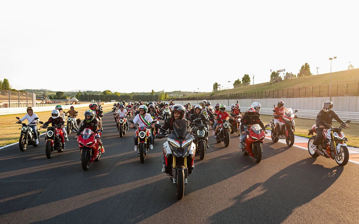 Ducati España tweet media