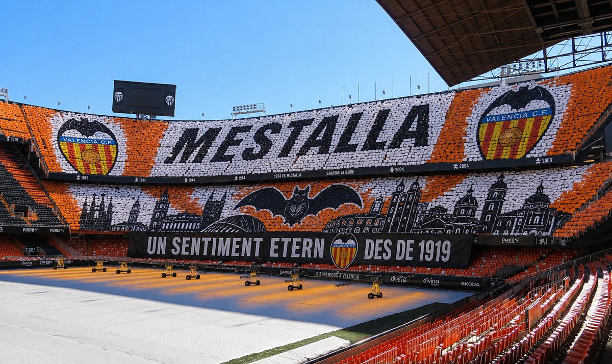 Como me molaria ver esto en la despedida de mestalla 
Pero el Valencia cf de meriton no hara nada