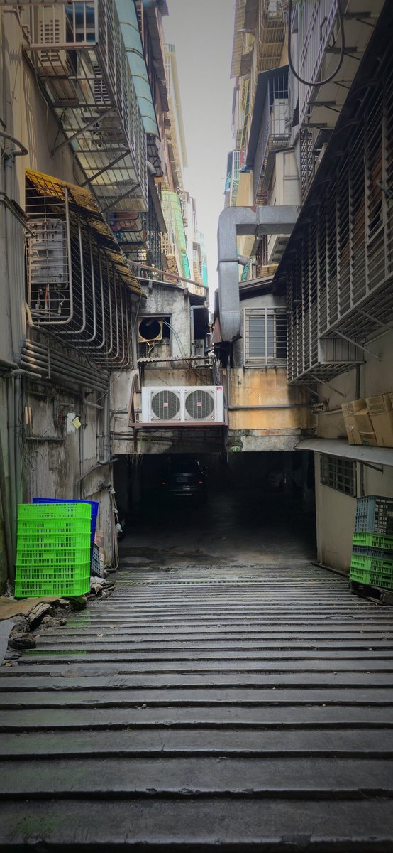 act_shen's tweet photo. Somewhere in Taipei while walking around #Taiwan #Taipei #loveTaiwan https://t.co/ztkR2QpTRP