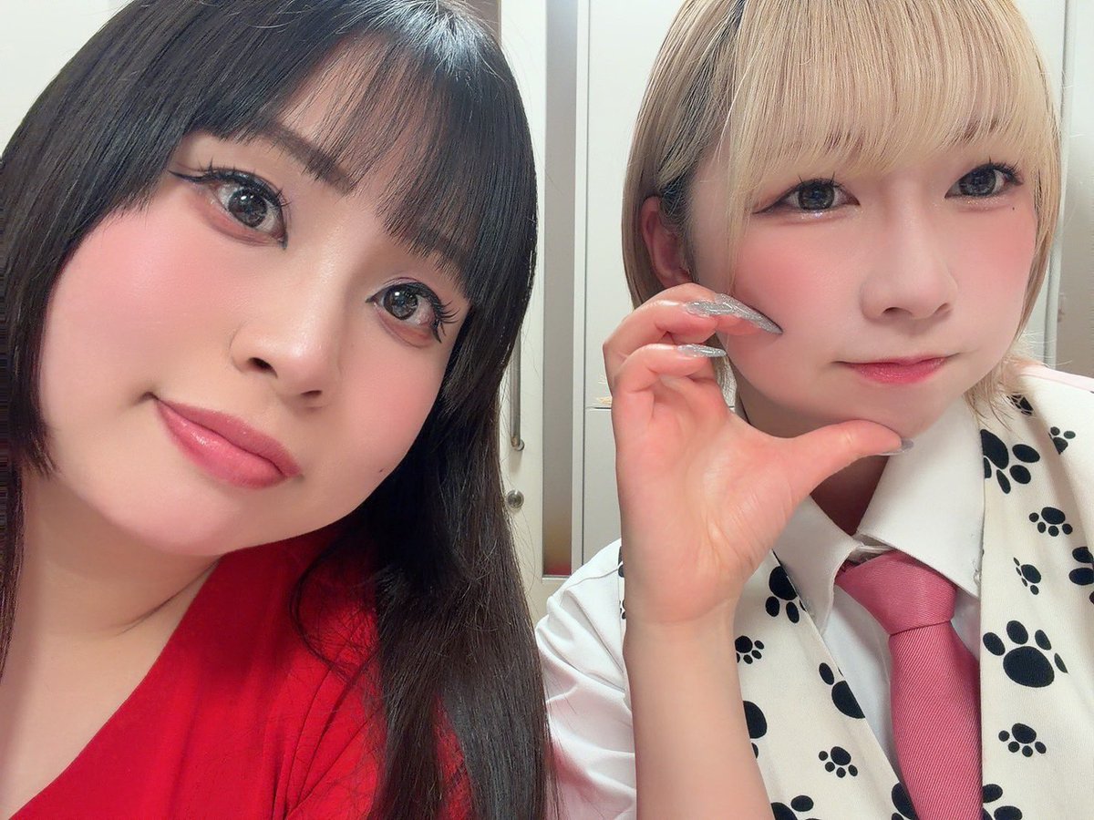 あかねちゃ様 フラワーレースモチーフ付きパールビジュー装飾ニットカーディガン