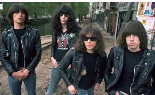 Guitarbizon's tweet photo. What's YOUR favorite Ramones song? https://t.co/NyNv82OyZX