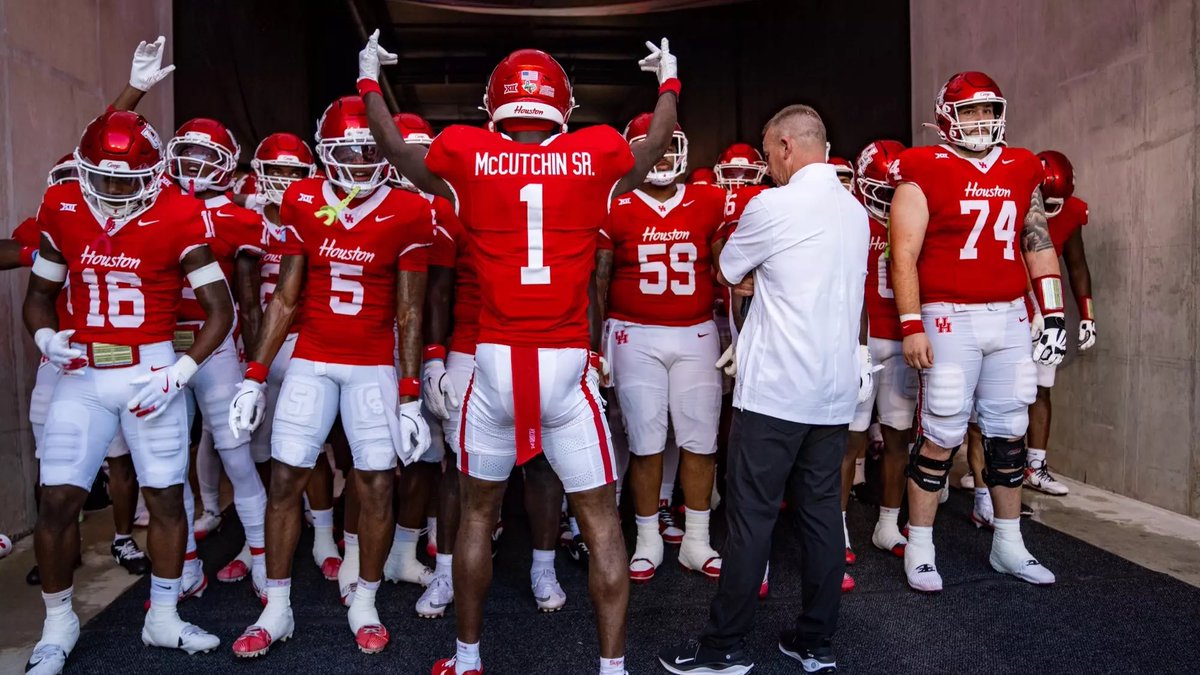 brycetuiasosopo's tweet photo. After a great talk with @Bell_Brian_ I am blessed to receive another offer from The University of Houston!! @BrandonHuffman @GregBiggins @samspiegs @AllenTrieu @BlairAngulo @adamgorney @therealTUI @HokaHeyFootball @CoachKirkMartin https://t.co/hdRezOxyXI