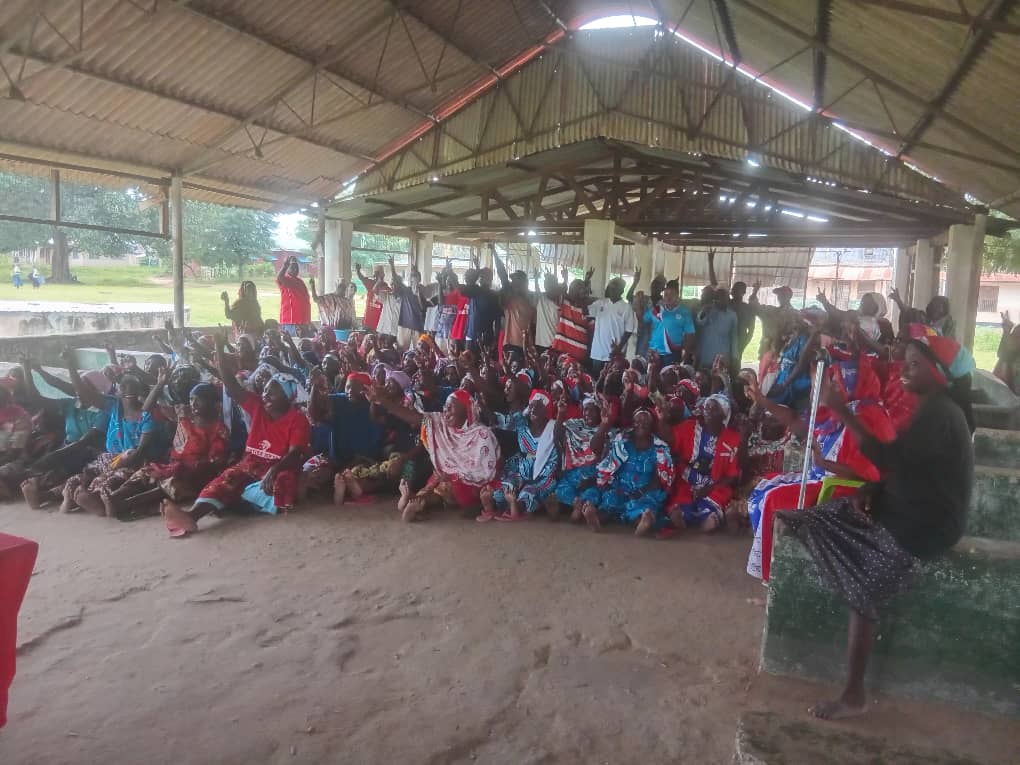 ShijaShibeshi's tweet photo. Jimbo la Mtamaaaa🔥🔥🔥

Leo ni Siku ya Tatu,ambapo Mwenyekiti na Katibu wa Bavicha Mkoa wa Lindi Wakiwa katika ziara ya Siku nane ya Kutembelea maJimbo yote katika Mkoa wa Lindi. Vijana wetu Wana Shauku kubwa ya Mapambano Maana #ChamaKimerudi. Tuwatie Moyo Wapiganaji Wetu💪💪 https://t.co/K4dXdopnlS